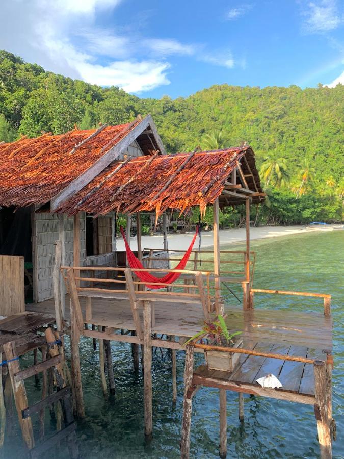 Firdas Bungalows Waisai Buitenkant foto